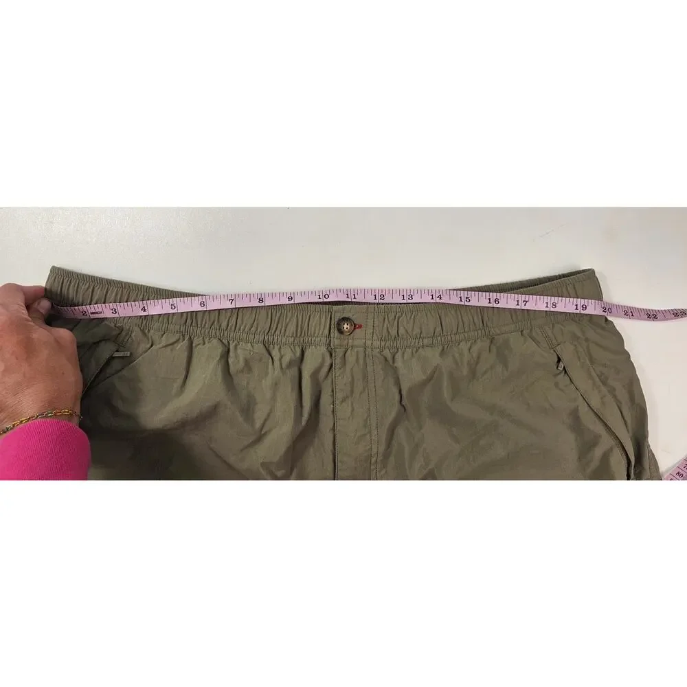 The north face khaki green sz XL (?) Pull on shorts 7.5